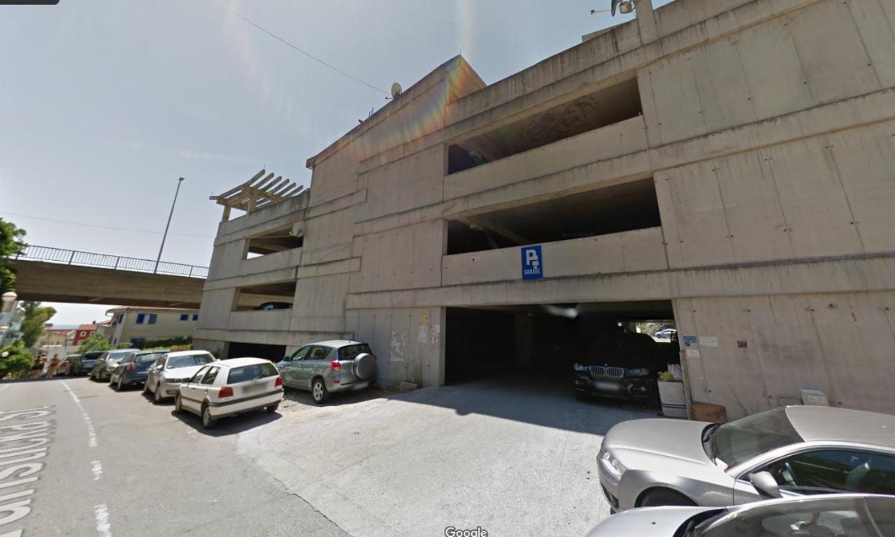 Studio Apartman Na Plazi Rafailovici Exterior foto